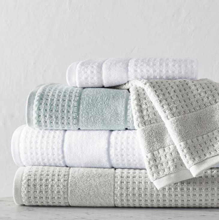 How to Buy the Best Bath Towels Apartment Therapy